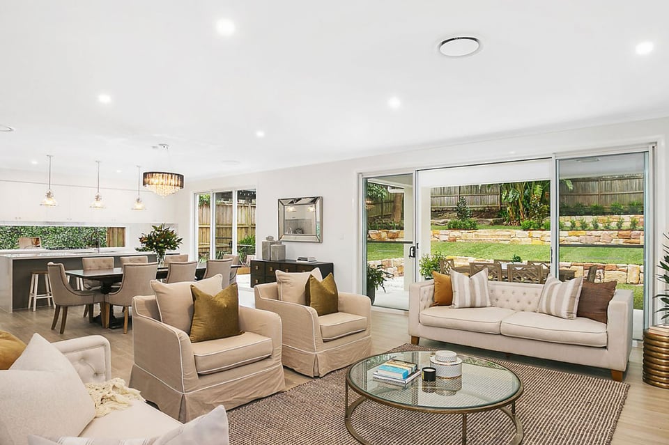 hallandhart-H0258-2000-003