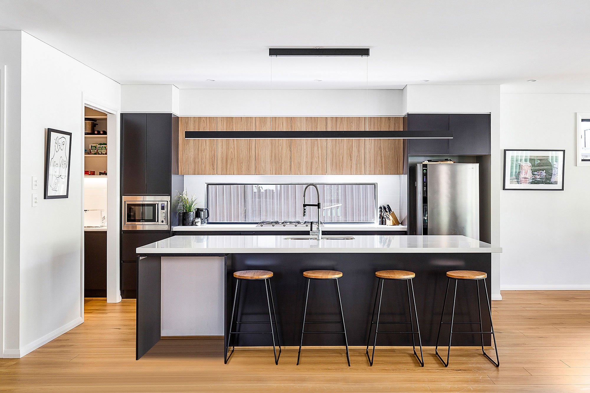 hallharthomes-kitchen-001-2000x1333