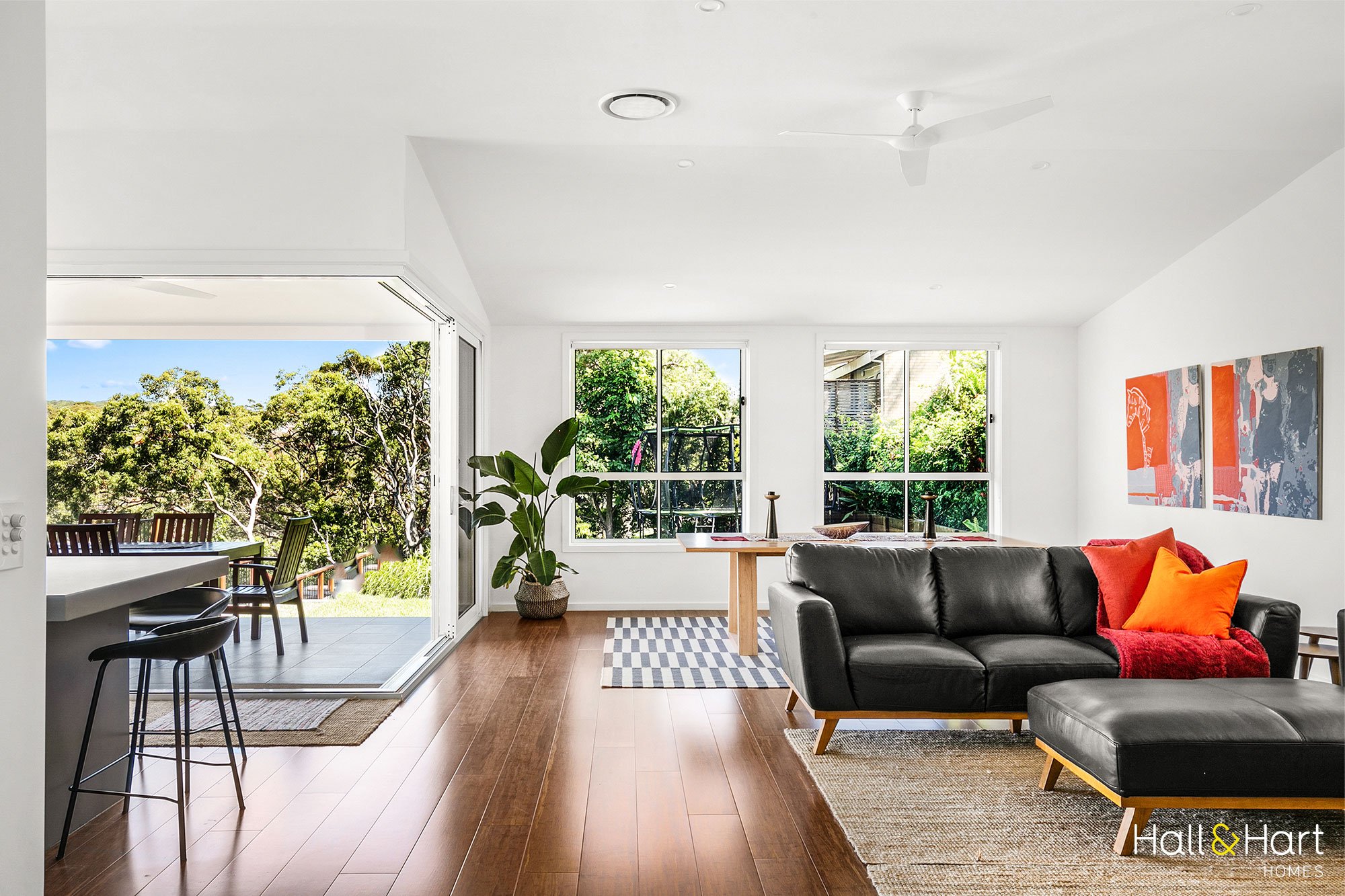 hallharthomes-custom-001