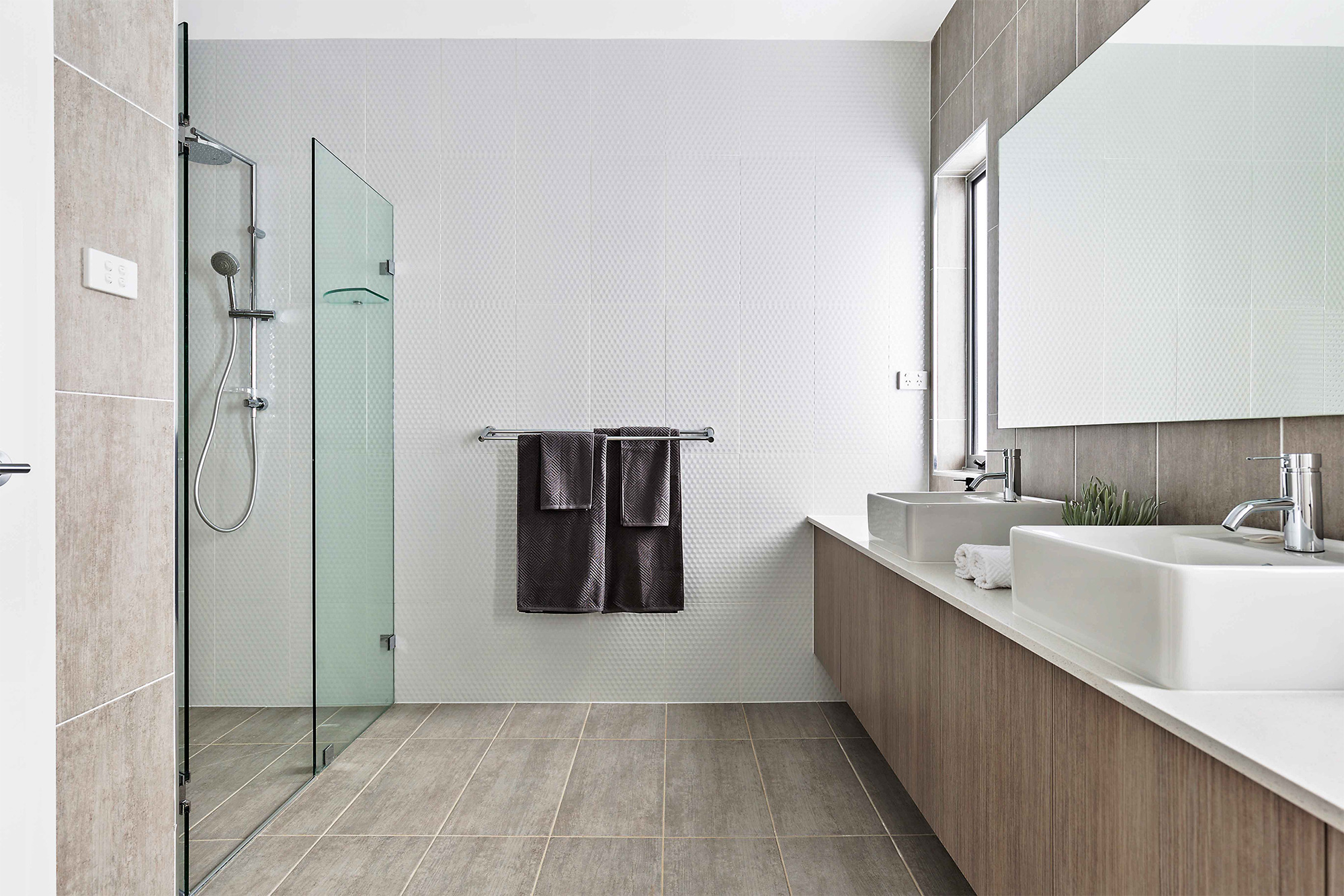 hallharthomes-bathroom-001-2000x1333